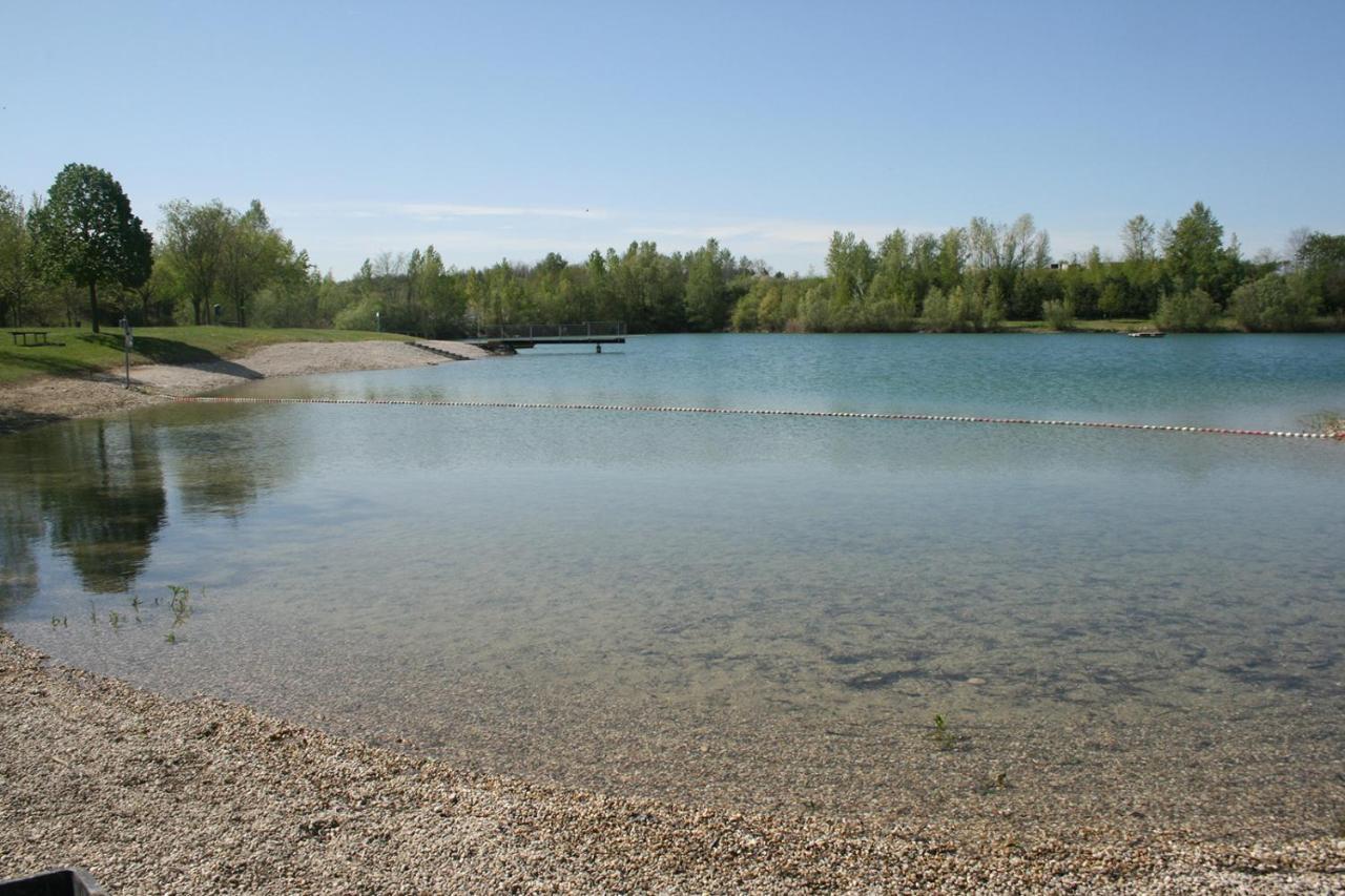 Privatzimmer Und Ferienwohnungen Leeb Persenbeug Exterior photo